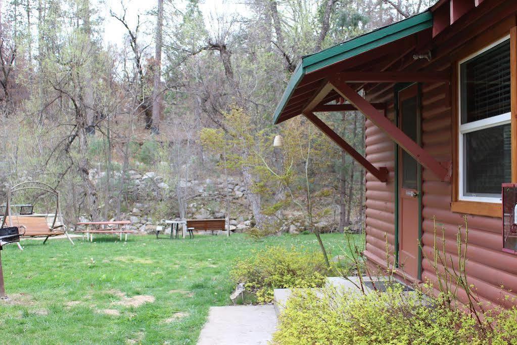 Yosemite Riverside 2*